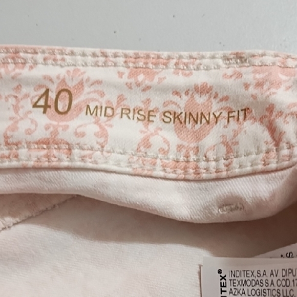 Pink & White Print Cropped Ankle Stretch Jeans Midrise - Picture 8 of 11